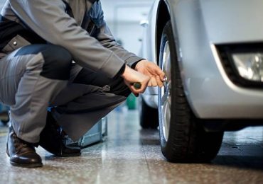 Quand et pourquoi faire vérifier le montage de vos pneus ?