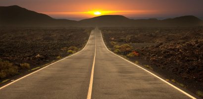 découvrez comment prolonger la durée de vie de votre asphalte grâce à des conseils d'entretien, des solutions de réparation et des techniques efficaces pour préserver vos surfaces et éviter les coûts de remplacement.