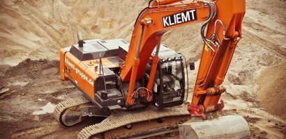 découvrez les critères essentiels pour évaluer la fiabilité des fournisseurs d'équipements de construction et assurer la qualité de vos projets.