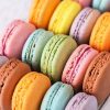 Quel budget prévoir pour un buffet de macarons à votre mariage ?