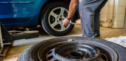 service d'alignement des pneus précis pour améliorer la sécurité, la performance et la durée de vie de vos pneus.