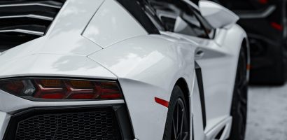 découvrez notre large sélection d'autocollants pour voiture, faciles à appliquer et résistants, pour personnaliser votre véhicule avec style et originalité.