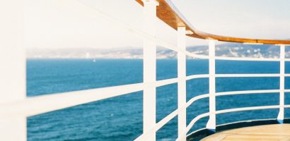 découvrez nos solutions de garde-corps sécurisés et esthétiques pour protéger vos espaces en hauteur. qualité, robustesse et design au service de votre sécurité.