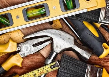 Quels outils de bricolage pour bien commencer sans vider son livret A ?