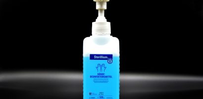 découvrez nos solutions efficaces pour la désinfection de piscine, assurant une eau propre, saine et sans bactéries toute l'année.