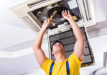 Faire une recharge gaz soi-même sur un système de climatisation : illégal et dangereux