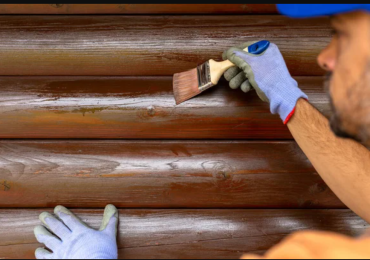 L&rsquo;entretien d&rsquo;un bardage en bois : nos conseils pour qu&rsquo;il dure