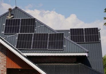 Panneaux photovoltaïques : Revente surplus à un autre fournisseur qu&rsquo;EDF, est-ce possible ?