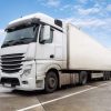 Réglementation des stations de lavage poids lourds : normes de traitement des eaux