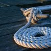 Ajouter des taquets de garde au milieu du bateau