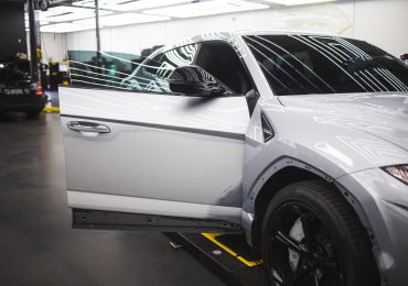 Carrosserie : les gestes simples pour éviter les petits chocs de parking
